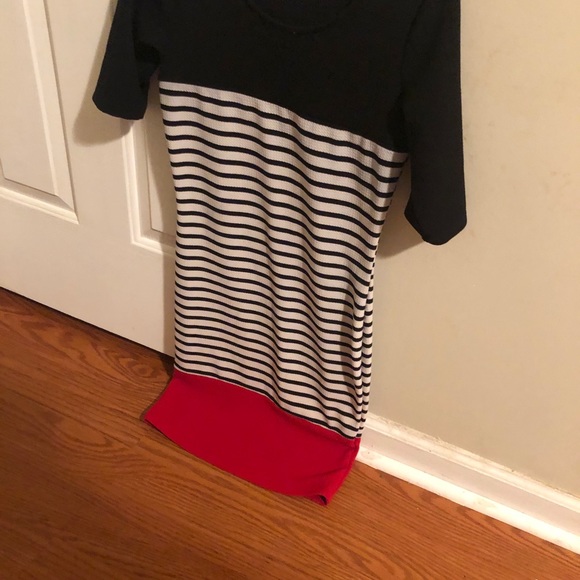 Jackets , hoodie , dresss , crop top - Picture 7 of 9